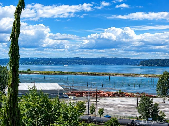 202 Alverson Boulevard, Everett, WA 98201