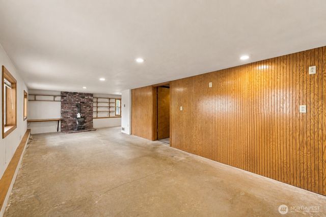 202 Alverson Boulevard, Everett, WA 98201