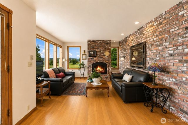 202 Alverson Boulevard, Everett, WA 98201