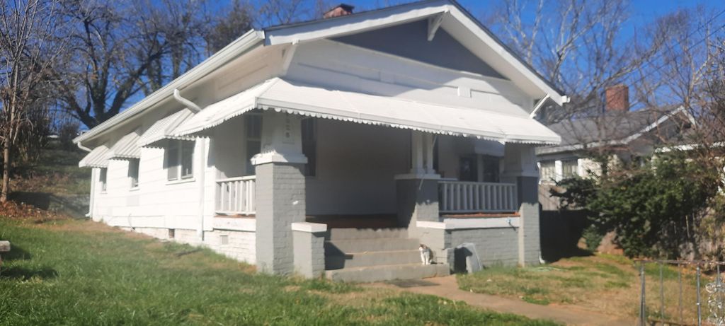 4025 Grand Avenue, Chattanooga, TN 37410