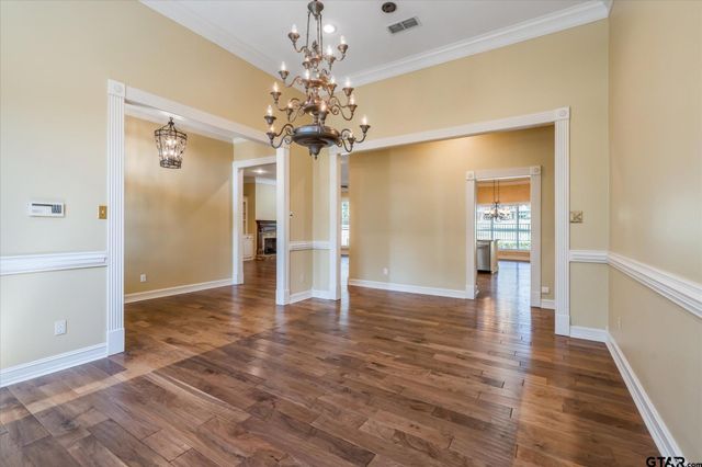 1431 Hollytree Pl, Tyler, TX 75703