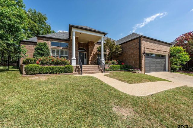 1431 Hollytree Pl, Tyler, TX 75703