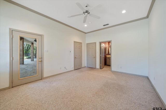 1431 Hollytree Pl, Tyler, TX 75703