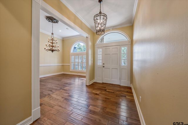 1431 Hollytree Pl, Tyler, TX 75703