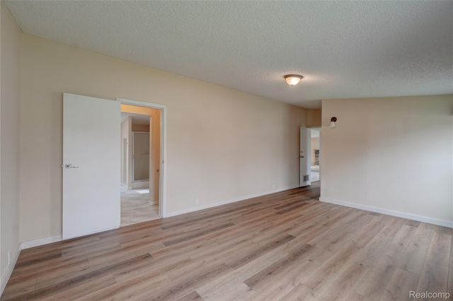 5112 Princess Street, Dearborn Heights, MI 48125