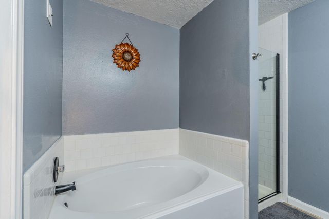 2304 Caroline Street, Dickinson, TX 77539