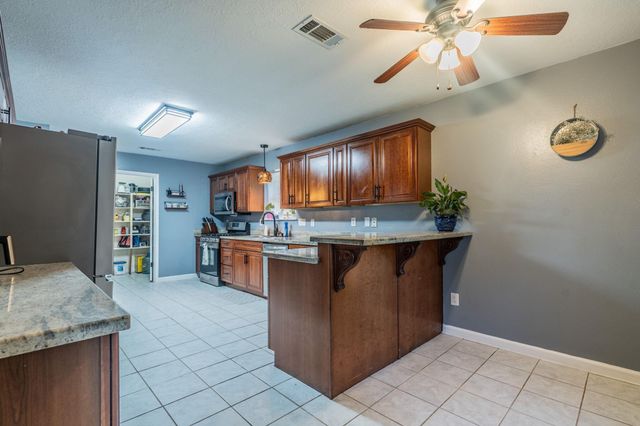 2304 Caroline Street, Dickinson, TX 77539