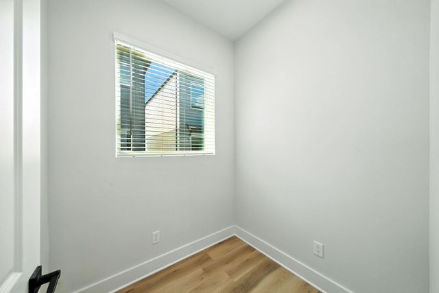 2304 Hoskins Drive B, Houston, TX 77080