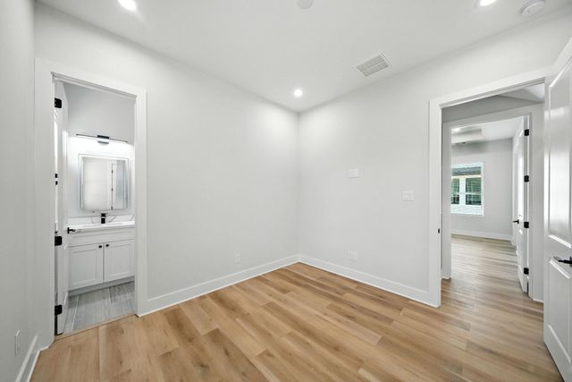 2304 Hoskins Drive B, Houston, TX 77080