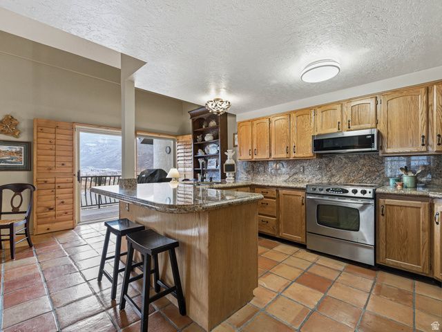 904 W SCHNEITTER CIR, Midway, UT 84049