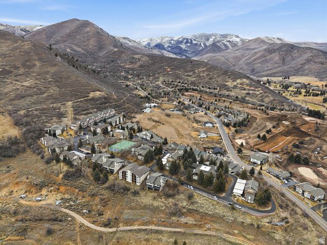 904 W SCHNEITTER CIR, Midway, UT 84049