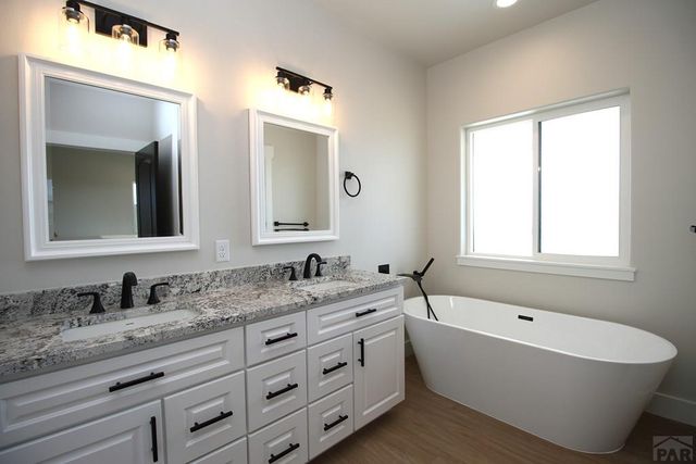 1009 S Oak Valley Dr, Pueblo West, CO 81007