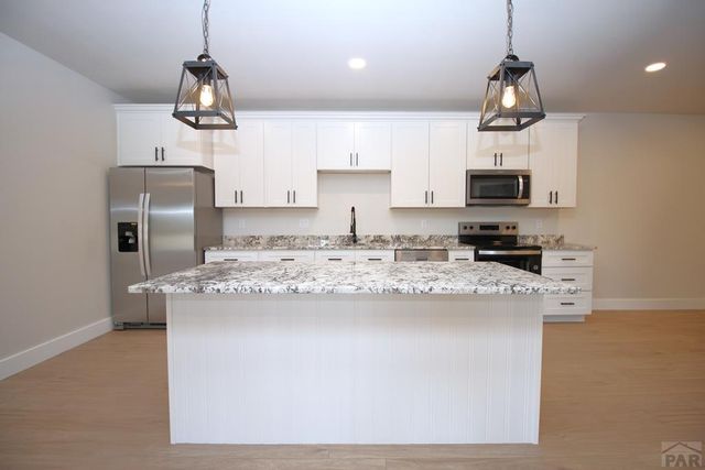 1009 S Oak Valley Dr, Pueblo West, CO 81007