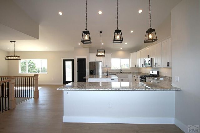 1009 S Oak Valley Dr, Pueblo West, CO 81007