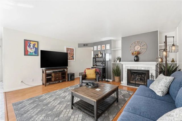 800 Termino Avenue 5, Long Beach, CA 90804