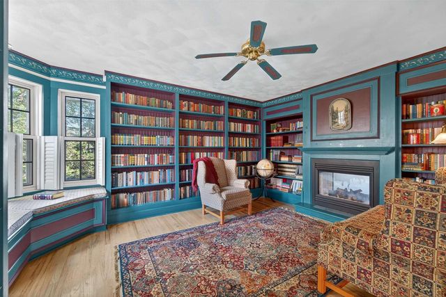 107 LAMINE LANE, Combined Locks, WI 54113