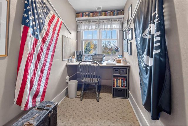 107 LAMINE LANE, Combined Locks, WI 54113