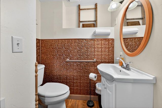 107 LAMINE LANE, Combined Locks, WI 54113