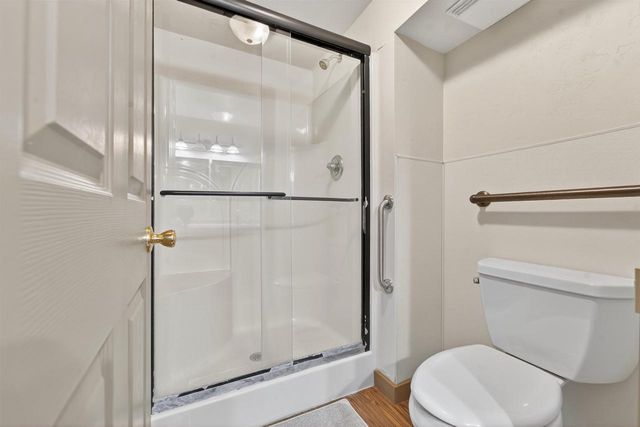 107 LAMINE LANE, Combined Locks, WI 54113