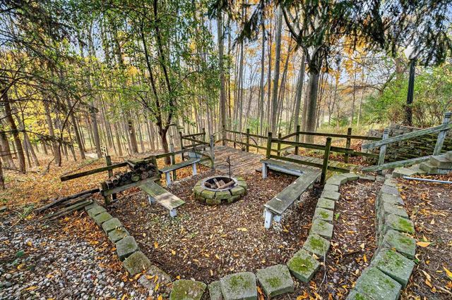 107 LAMINE LANE, Combined Locks, WI 54113