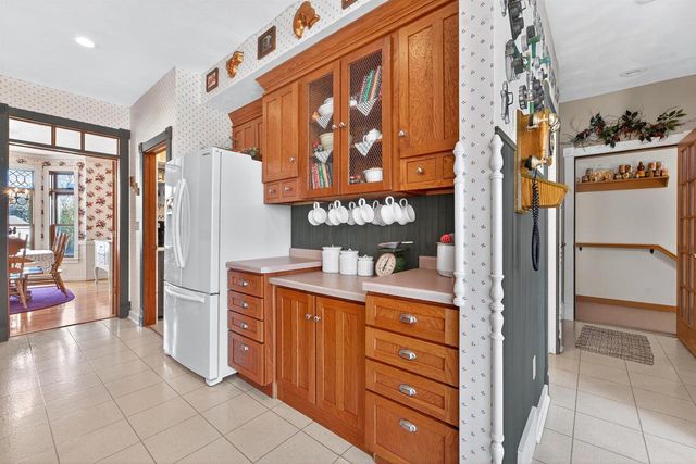 107 LAMINE LANE, Combined Locks, WI 54113