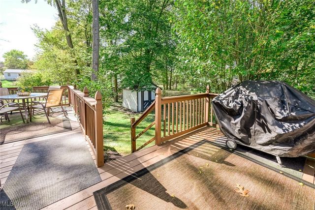 1490 Hanna Road, Stow, OH 44224