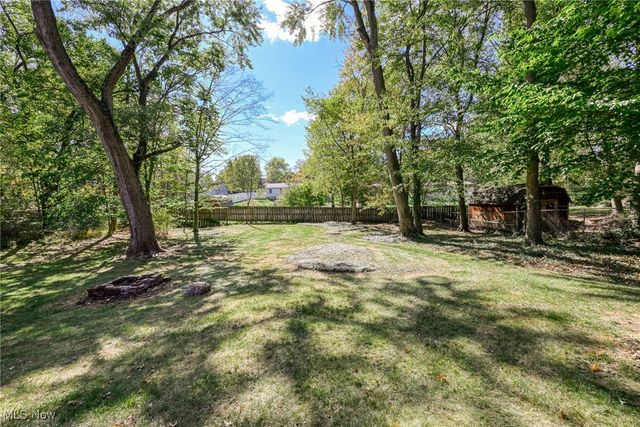 1490 Hanna Road, Stow, OH 44224