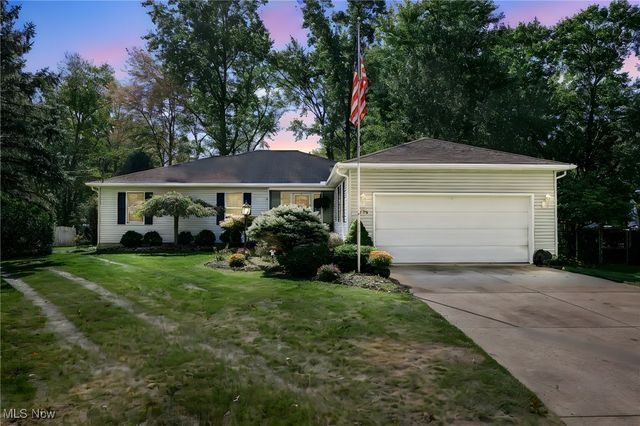 1490 Hanna Road, Stow, OH 44224