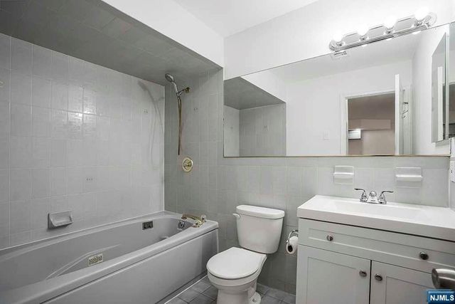 41-51 Wilson Avenue K4, Newark, NJ 07105