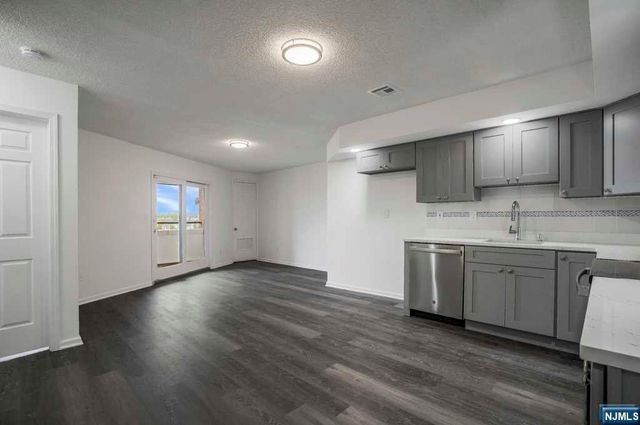 41-51 Wilson Avenue K4, Newark, NJ 07105