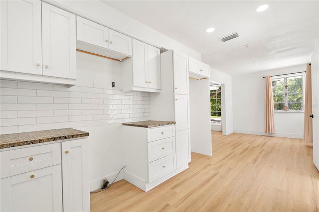 2002 VIRGINIA DRIVE, Bradenton, FL 34205