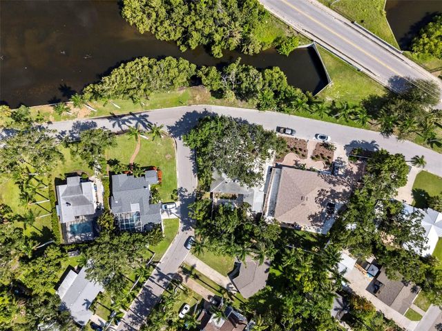 2002 VIRGINIA DRIVE, Bradenton, FL 34205