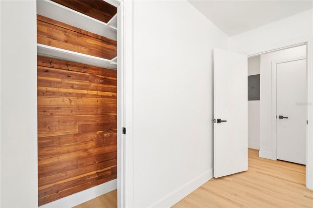 2002 VIRGINIA DRIVE, Bradenton, FL 34205