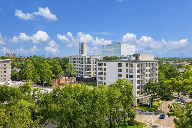 5001 Woodway 1005, Houston, TX 77056