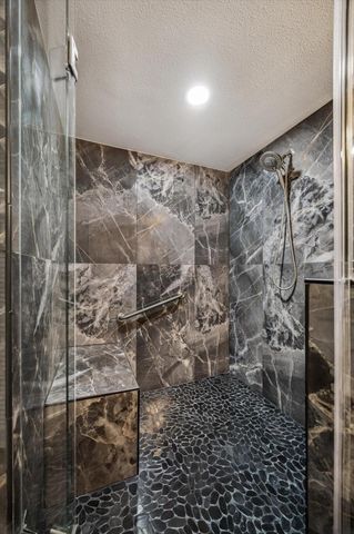 5001 Woodway 1005, Houston, TX 77056