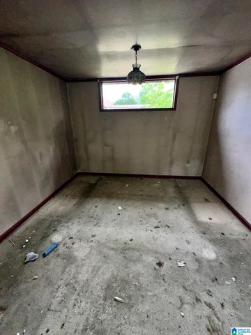 329 52ND STREET, Fairfield, AL 35064
