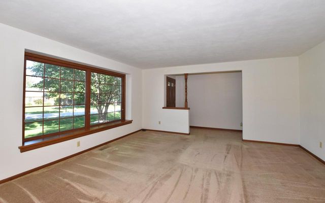 4837 W Knollwood DRIVE, Mount Pleasant, WI 53403