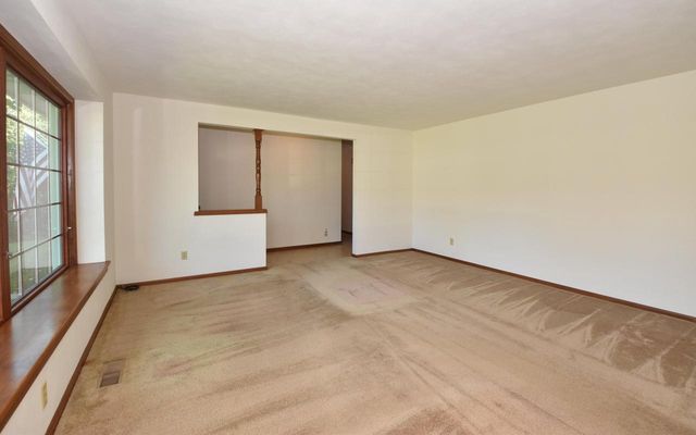 4837 W Knollwood DRIVE, Mount Pleasant, WI 53403