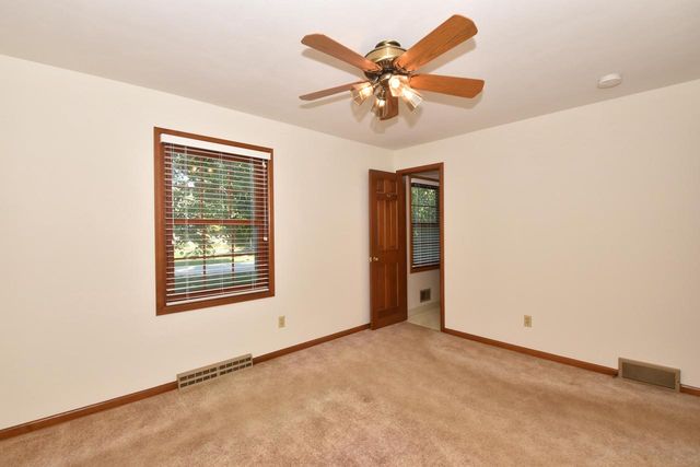 4837 W Knollwood DRIVE, Mount Pleasant, WI 53403