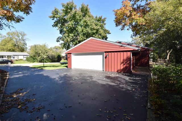 4837 W Knollwood DRIVE, Mount Pleasant, WI 53403