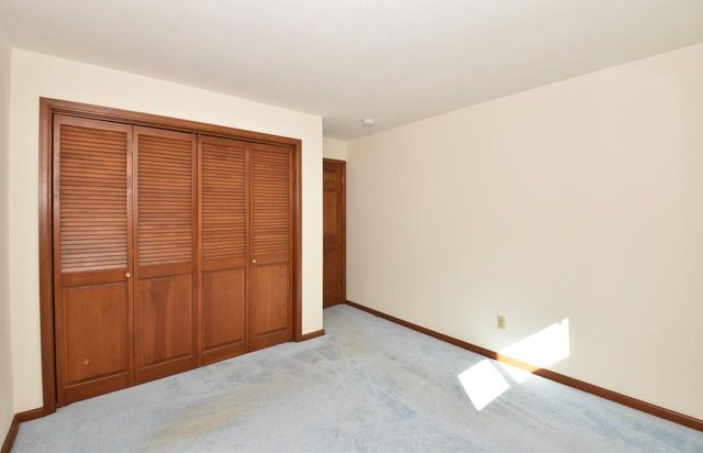 4837 W Knollwood DRIVE, Mount Pleasant, WI 53403