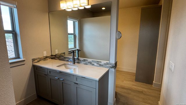 94 Monarca, Boerne, TX 78006