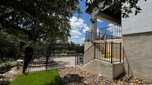 94 Monarca, Boerne, TX 78006