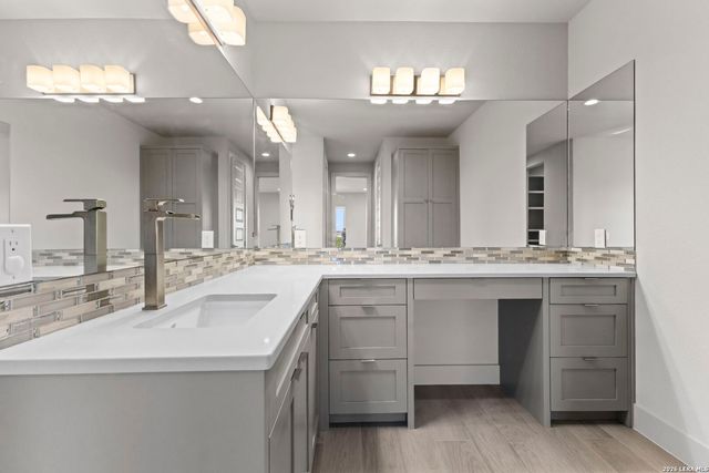 94 Monarca, Boerne, TX 78006