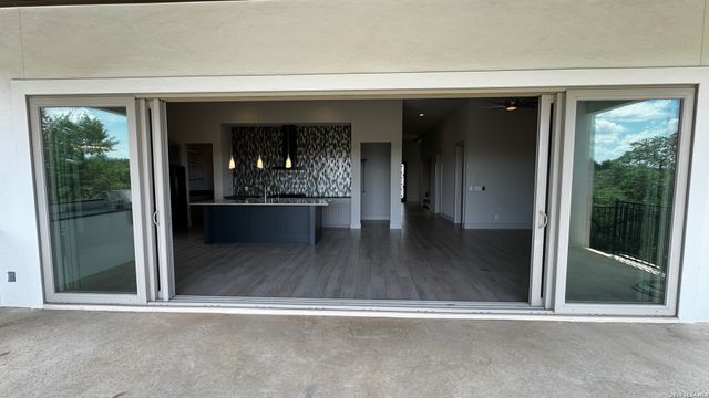 94 Monarca, Boerne, TX 78006