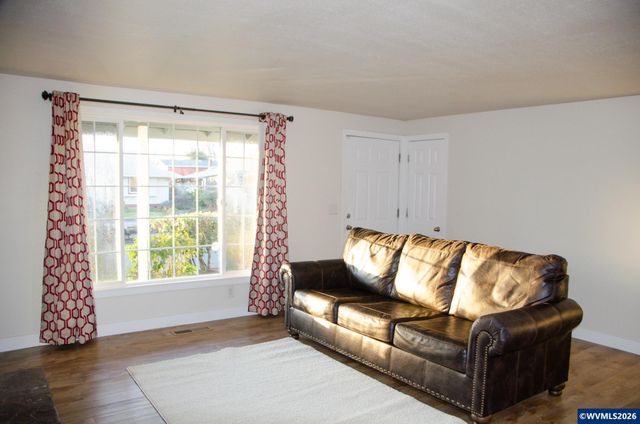 448 Twilight Ct SE, Salem, OR 97317