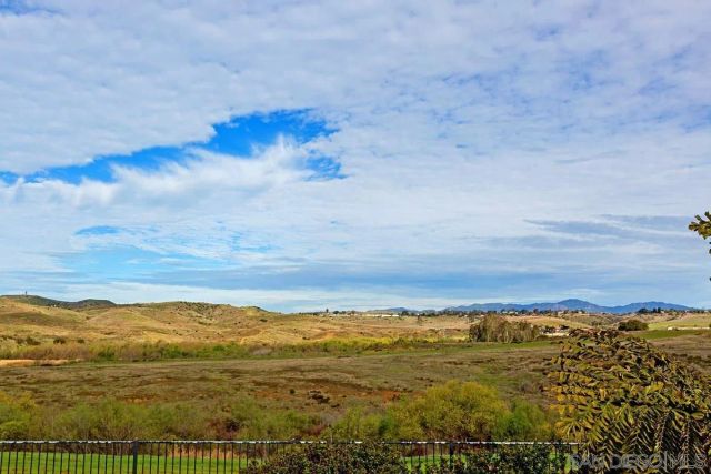 1171 Prussian Way, Oceanside, CA 92057
