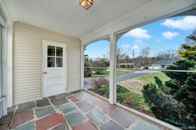 18 Ursular Court, Smithtown, NY 11787