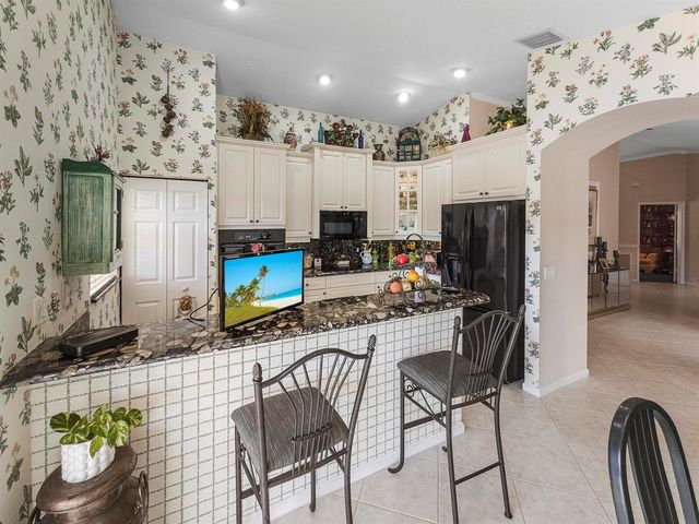5122 Corbel Lake Way, Boynton Beach, FL 33437
