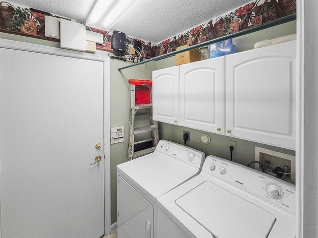 5122 Corbel Lake Way, Boynton Beach, FL 33437